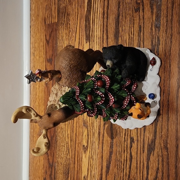 Bennington "Trimming the Tree" 1999 Demdaco Christmas Figurine 10-1/2" tall - Picture 2 of 5